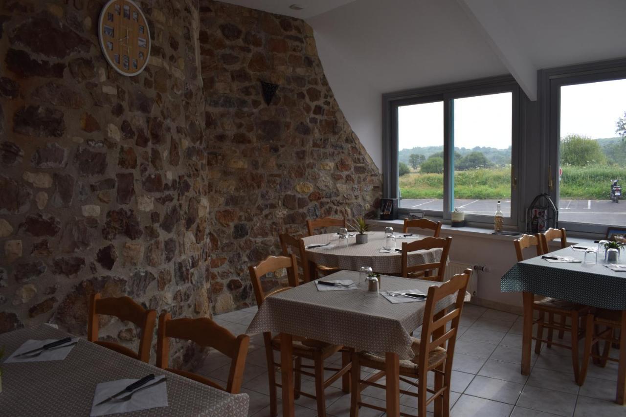 Auberge De La Vallee De La Douve L'Etang-Bertrand Ngoại thất bức ảnh
